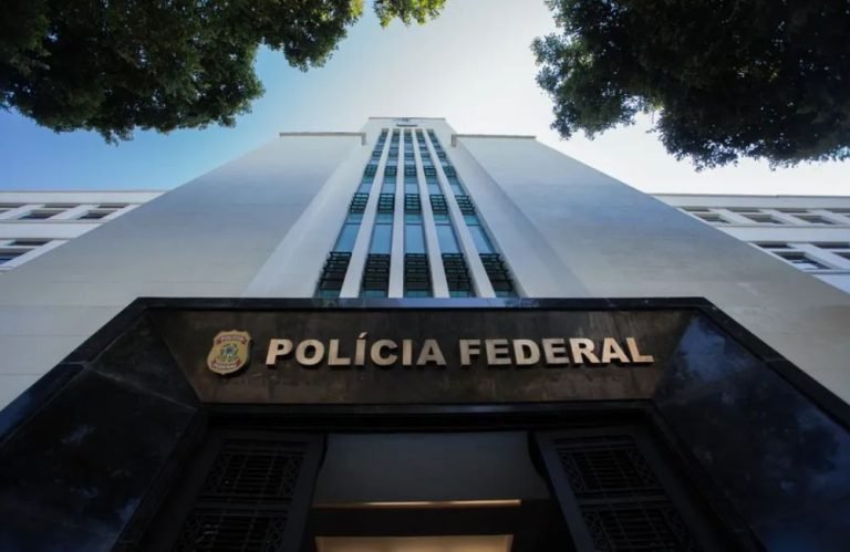 Polícia Federal concurso com 1 mil vagas e salários até R$ 28 mil já tem organizadora. Confira