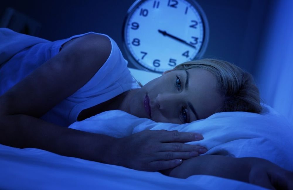 Saiba qual hábito pode fazer você perder 24 min de sono todos os dias