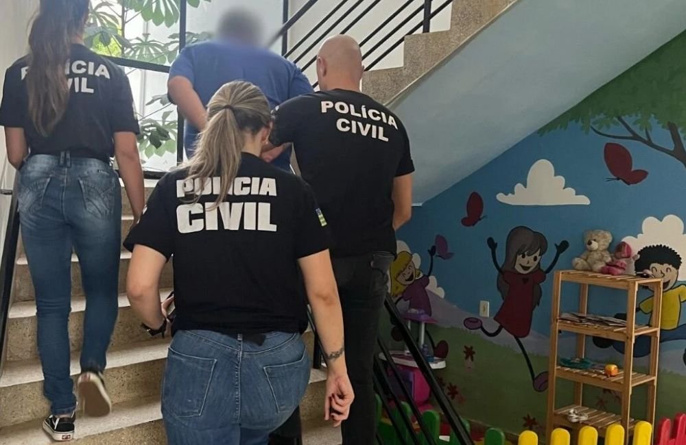 Treinador de futebol é preso por suposto assédio sexual contra adolescentes em Goiás