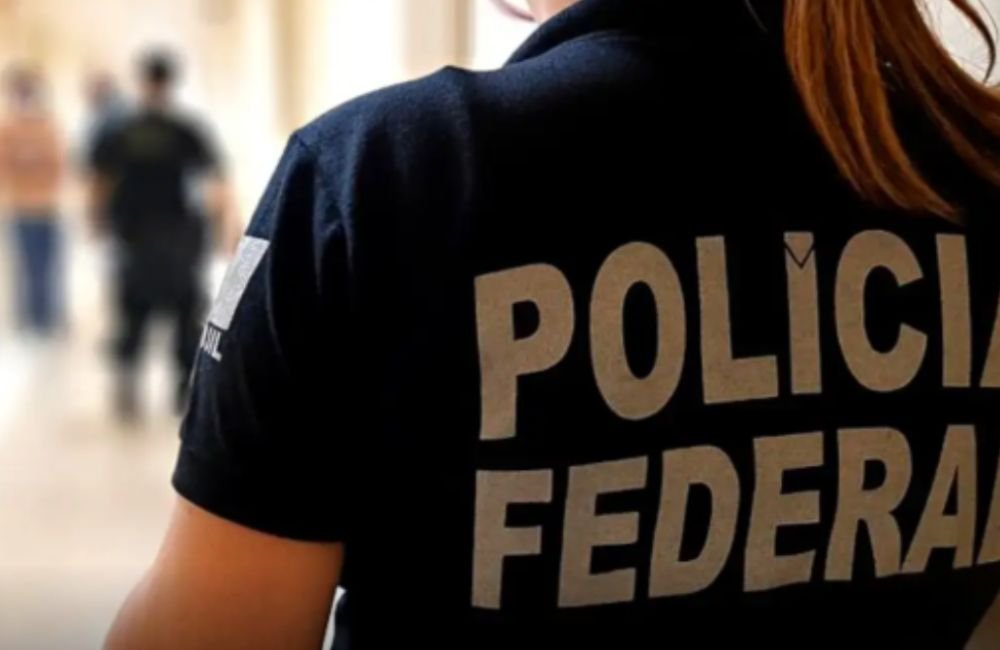 Concurso da Polícia Federal com salários de até R$ 11 mil encerra inscrições nesta quarta (21/05)