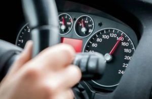 Excesso de velocidade representa 46,8% das multas registradas em Goiás em 2025