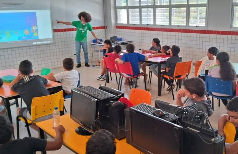 Governo de Goiás abre 40 vagas para curso gratuito de robótica em Jataí
