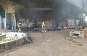 Princípio de incêndio atinge ginásio no Setor Campinas, em Goiânia