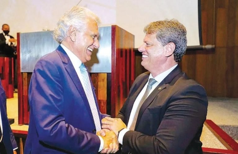 Tarcísio confirma disputa pela reeleição em São Paulo e fortalece Caiado para 2026