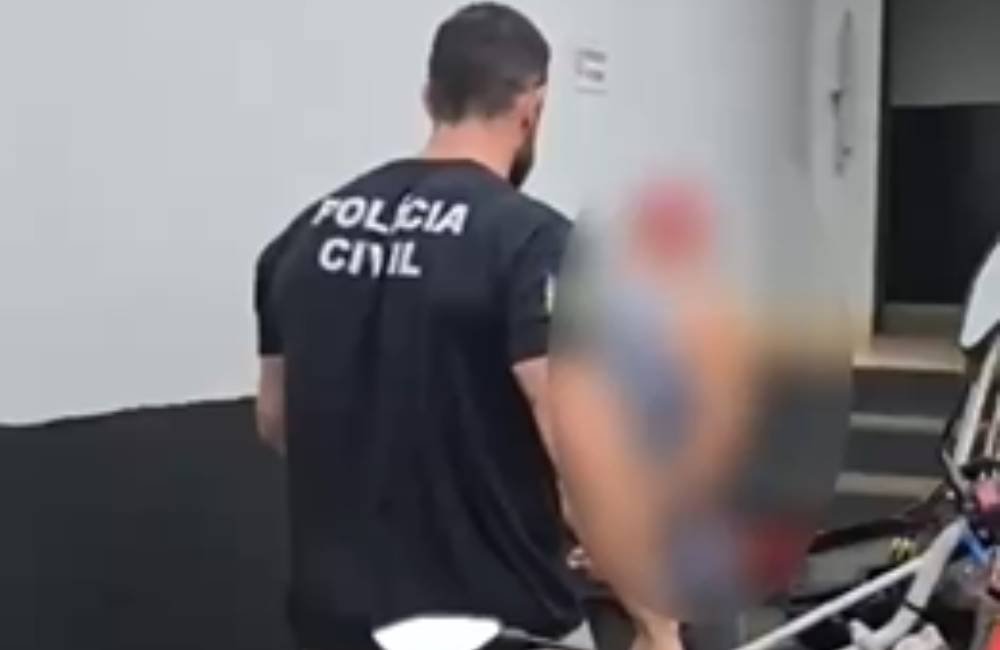 VÍDEO | DEAM de Jataí cumpre mandado de prisão preventiva por descumprimento de medida protetiva