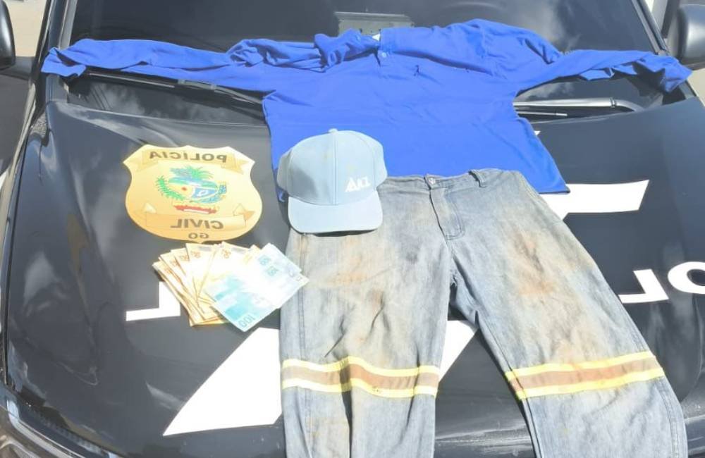 VÍDEO Polícia Civil prende autor de furto em flagrante em Chapadão do Céu e recupera parte do dinheiro subtraído