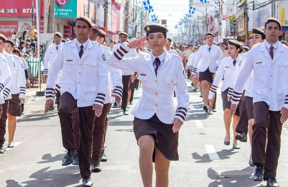 GALERIA DE FOTOS | Desfile Cívico-Militar emociona e atrai multidão no aniversário de 130 anos de Jataí – GALERIA 3 DE 4