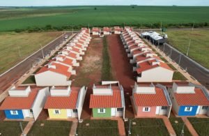 Governo de Goiás abre inscrições para 758 casas a custo zero em 16 municípios