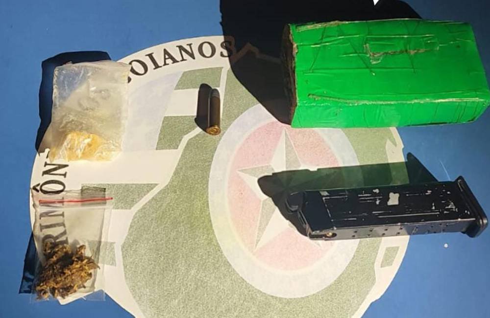 Homem é preso por tráfico de drogas, posse ilegal de munição e direção perigosa em Jataí