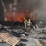 Incêndio atinge galpão de cadeiras de rodas no bairro Jardins Madri, em Goiânia