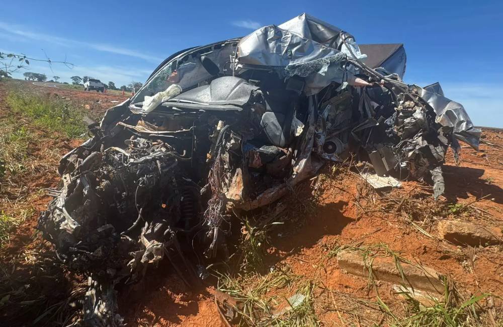Jataiense morre em grave acidente entre caminhonete e caminhão na MS-112