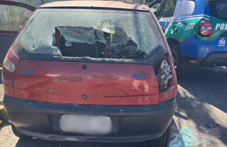 Mulher é suspeita de depredar carro do ex-marido em Anápolis