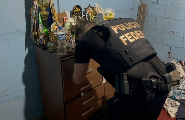 Operação da PF em Goiás mira grupo suspeito de enviar brasileiras para exploração sexual na Bélgica