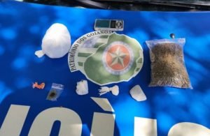 Policiais do 15º BPM prendem traficante de drogas no setor Cidade Jardim 1, em Jataí