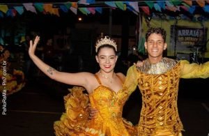 Quadrilha tradicional e show ao vivo encantam o público no segundo dia do Arraiá do Jatahy Shopping