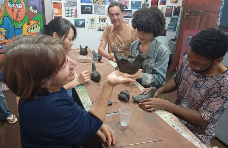 Sábado de Arte e Criatividade movimenta o MAC Jataí com oficinas gratuitas