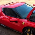Tribunal de Justiça de Goiás faz leilão de carros de luxo que inclui Ferrari