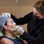 Dra. Cristiane Assis realiza procedimento com toxina botulínica no Complexo Domo