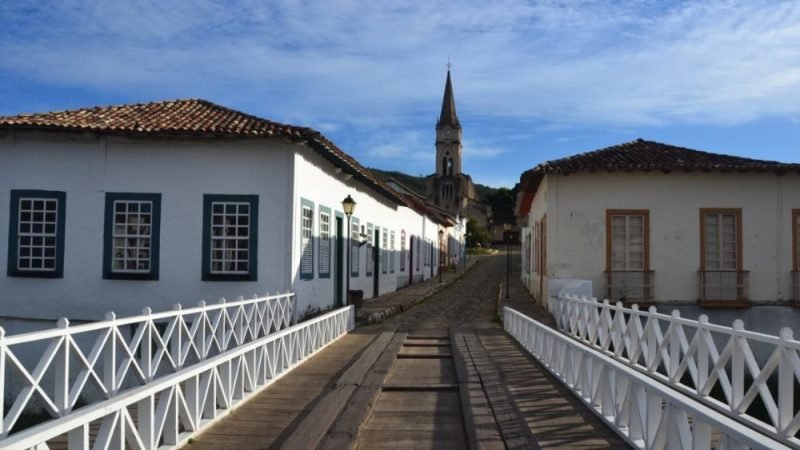Feriado estadual altera funcionamento de repartições e serviços em Goiás nesta segunda (28)