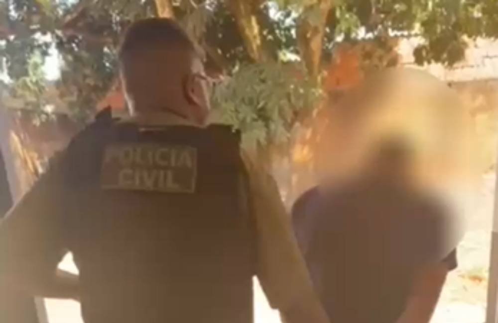 Homem colide de propósito contra carro da ex e é preso em Chapadão do Céu