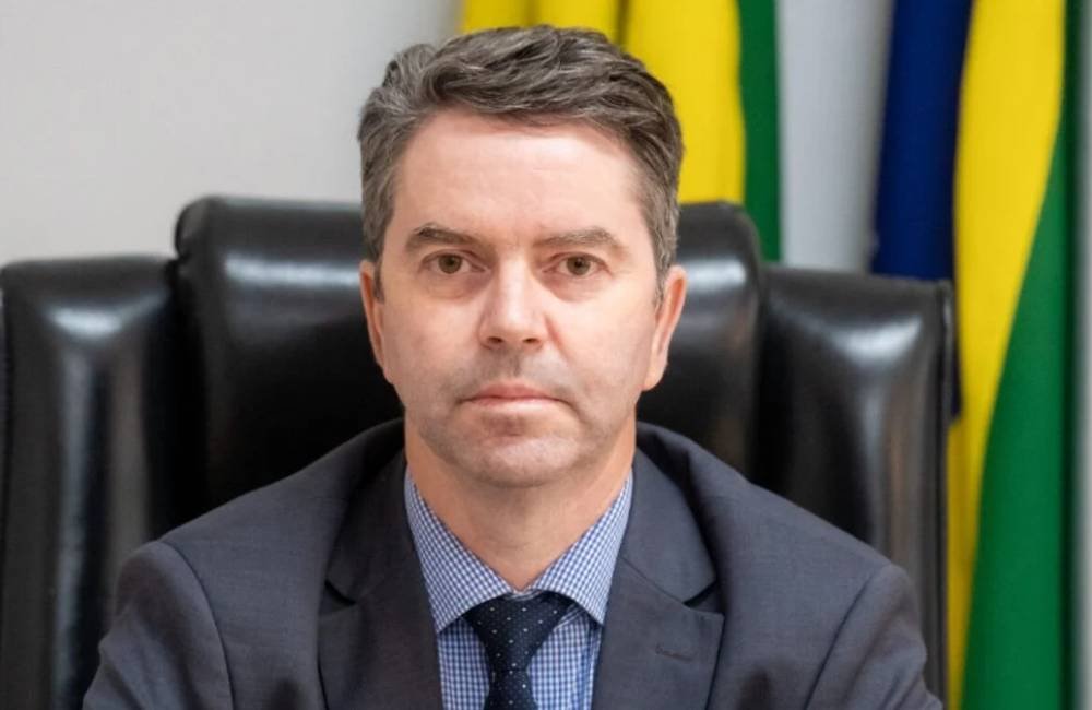 Secretário de Saúde de Goiás diz que síndrome respiratória não é gripezinha e que fake news atrapalham cobertura vacinal