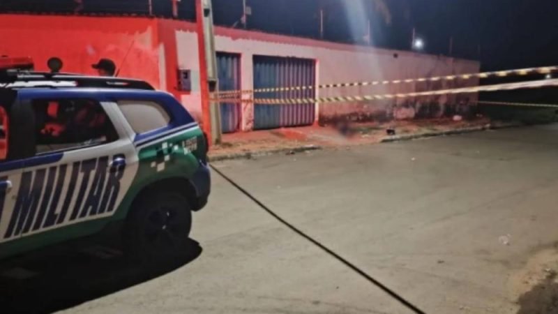 “Tá olhando o que?”: Jovem é morto ao questionar sujeito que o encarava em Goiás