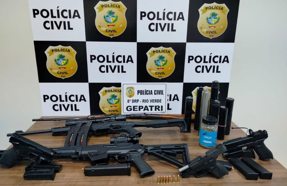 VÍDEO | Operação Desarme: Polícia Civil de Goiás prende cinco pessoas e apreende 14 armas de fogo em Rio Verde, Jataí e Mineiros