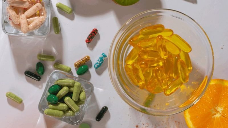 Anvisa proíbe venda de suplementos de quatro empresas; saiba quais são