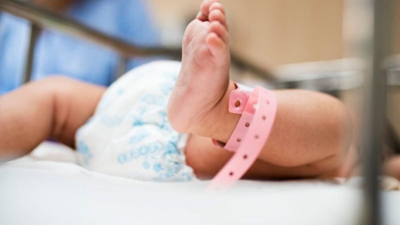 Bebê agredida em Anápolis passa por protocolo de morte encefálica em Goiânia
