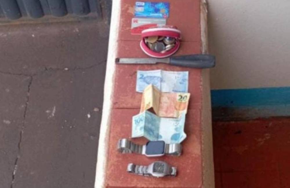 Homem com tornozeleira eletrônica é preso após furto qualificado em residência no Centro de Caçu