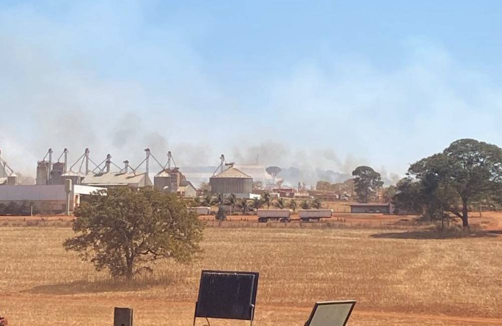 Incêndio na zona rural de Jataí atinge os dois lados da BR-364