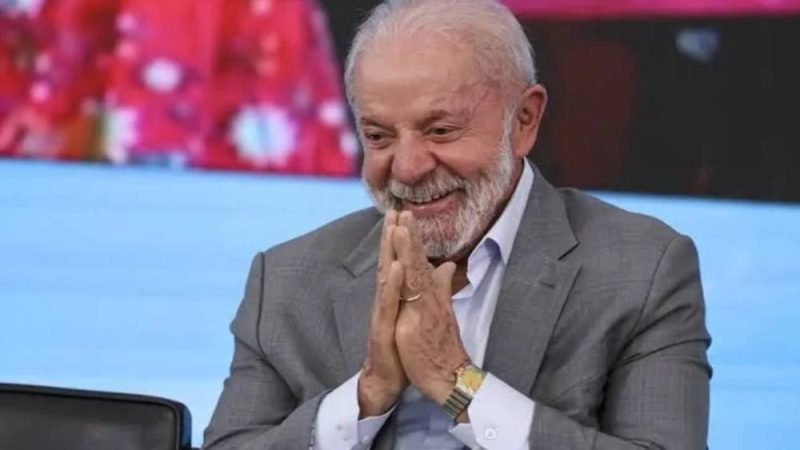 Lula diz que “não é fácil” viver com salário de R$ 46 mil