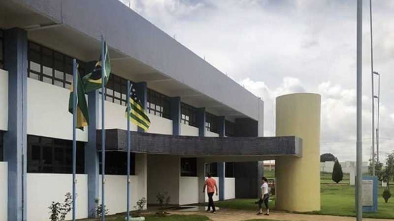 UEG abre inscrições para 300 vagas de graduação usando notas do Enem: veja como concorrer