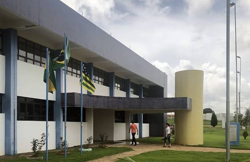 UEG abre inscrições para 300 vagas de graduação usando notas do Enem: veja como concorrer