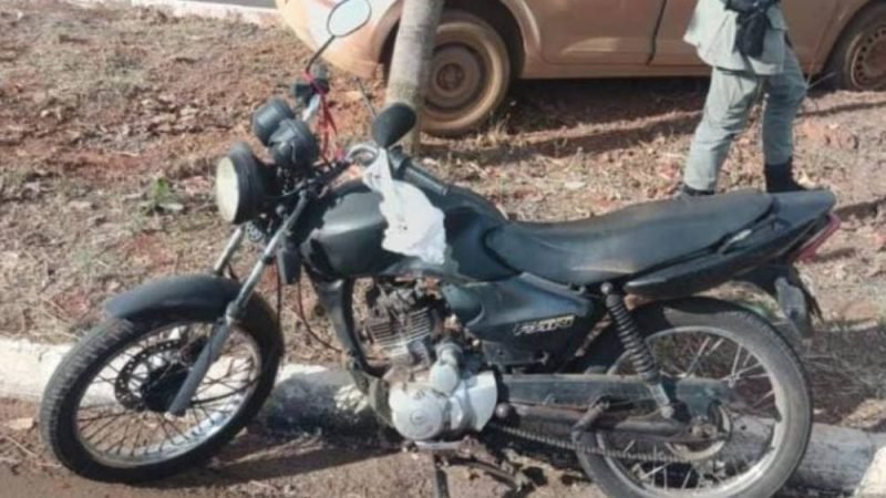VÍDEO| Acidente em Jataí termina com motociclista ferido e apreensão de veículo adulterado
