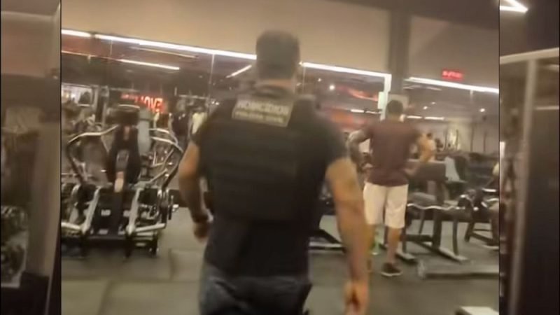 VÍDEO | Homem é detido em academia durante ação da Polícia Civil em Jataí