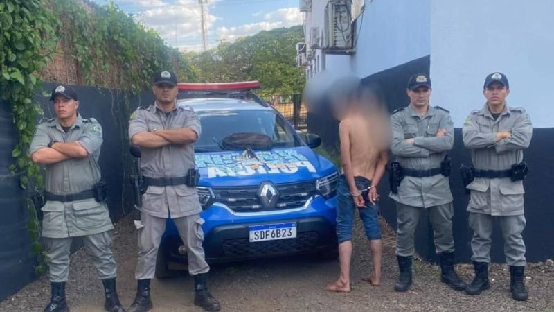 Homem é preso em Jataí com arma e R$ 40 mil furtados de idoso após tentar subornar policiais