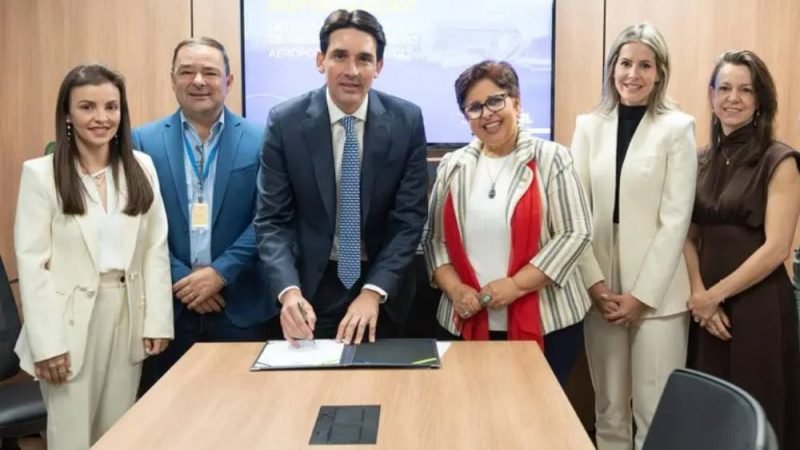 VÍDEO | Prefeito Geneilton Assis e deputadas Bia de Lima e Marussa Boldrin celebram investimento de R$ 12,4 milhões no Novo Aeroporto de Jataí