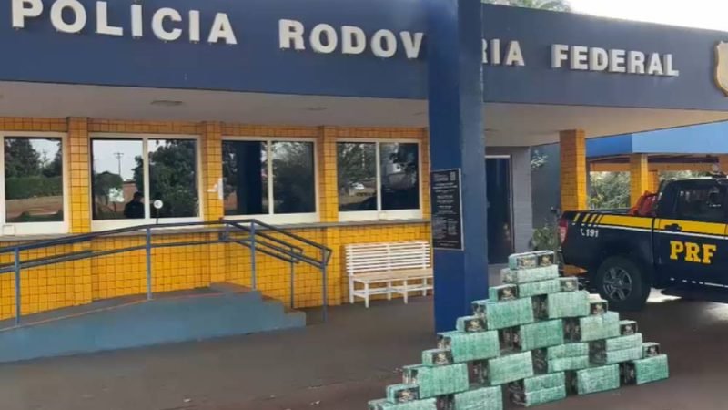 PRF apreende 330 kg de cocaína em dois caminhões que seguiam de MT para MG em Jataí