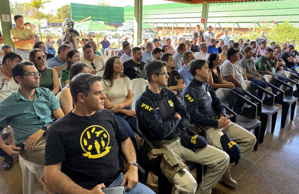 Polícia Federal e parlamentares participam de reunião técnica sobre CACs em Jataí