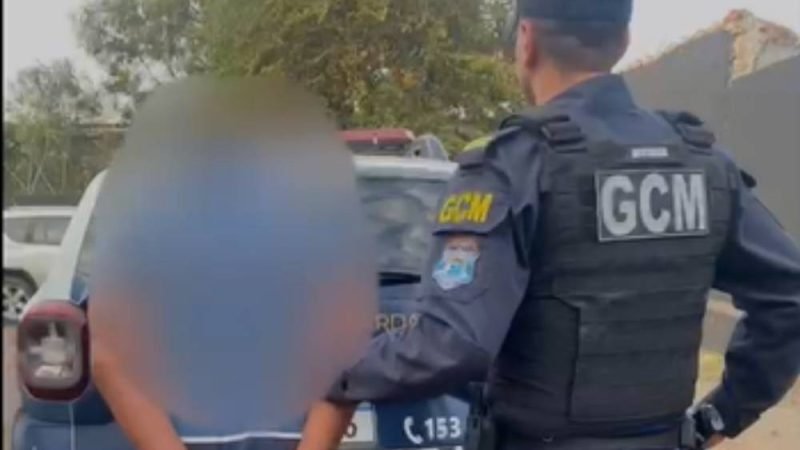VÍDEO| GCM de Jataí prende homem por violência doméstica após denúncia anônima