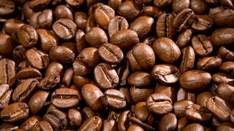 Vigilância Sanitária interdita depósito suspeito de adulterar café em Goiás