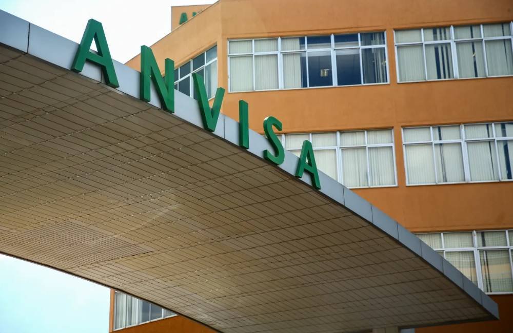 Anvisa bane oito produtos capilares irregulares e determina recolhimento