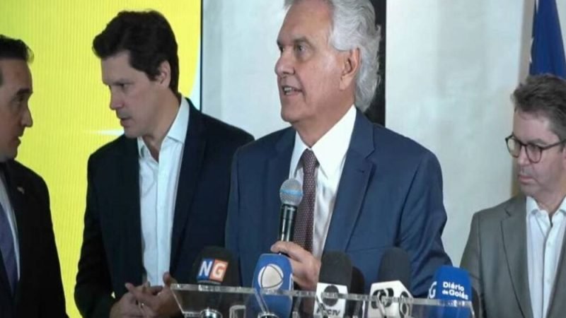 Caiado denuncia falta de repasses federais e cobra R$ 1,26 bilhão para saúde
