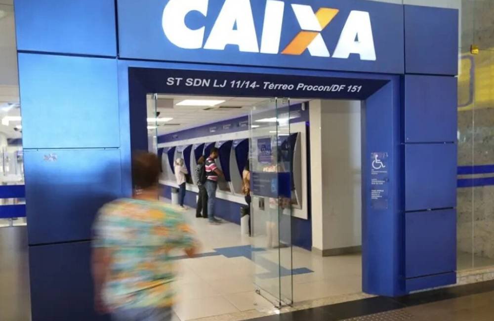 Caixa anuncia novo concurso com salários de até R$ 14,9 mil