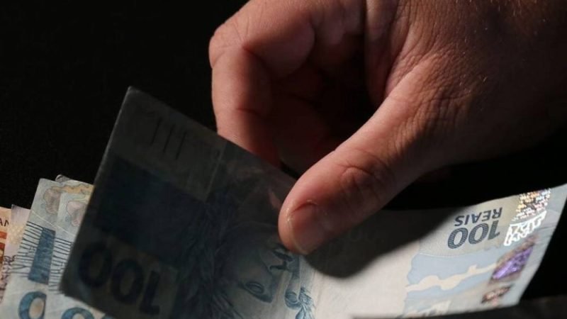 Décimo terceiro 2025: veja quando você vai receber a primeira parcela