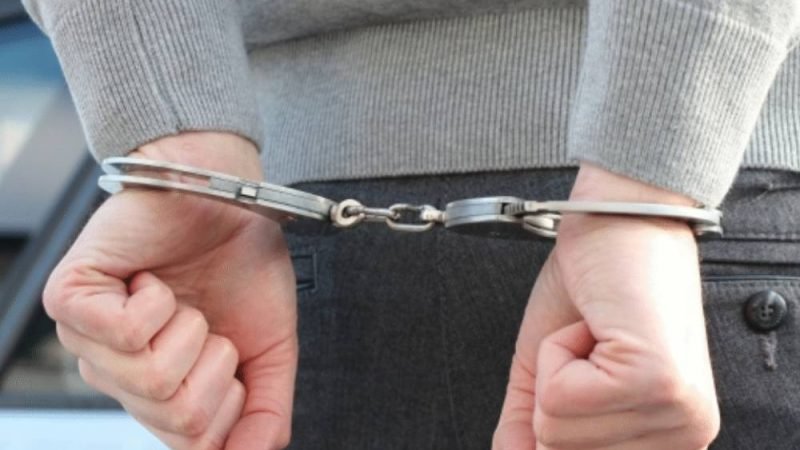 Discussão por dívida termina em facadas contra mãe e padrasto em Rio Verde