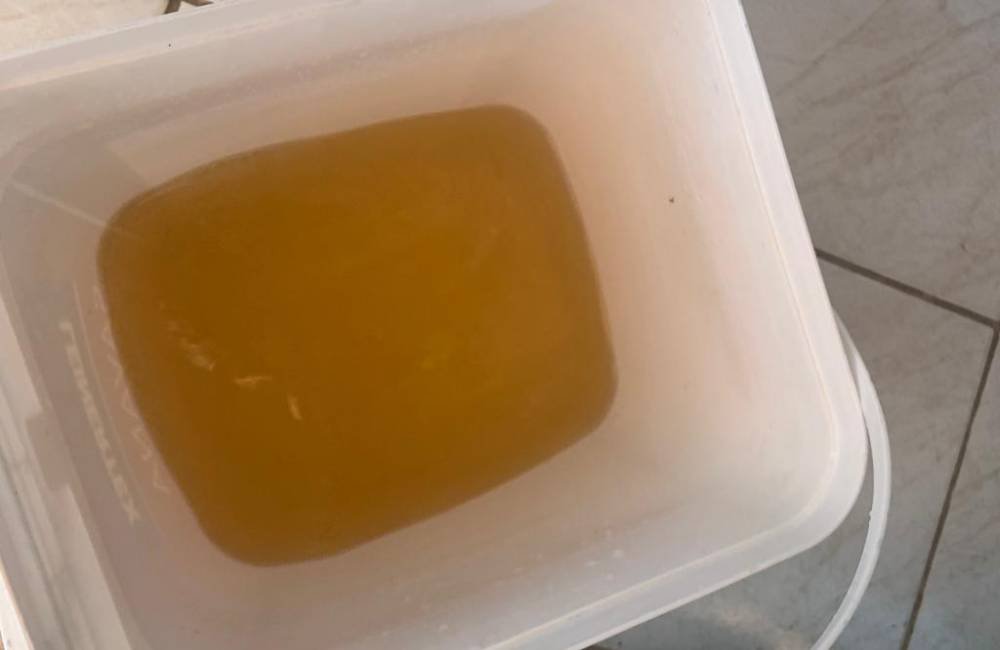 Justiça condena Saneago a indenizar casal de Goiás por água suja em casa