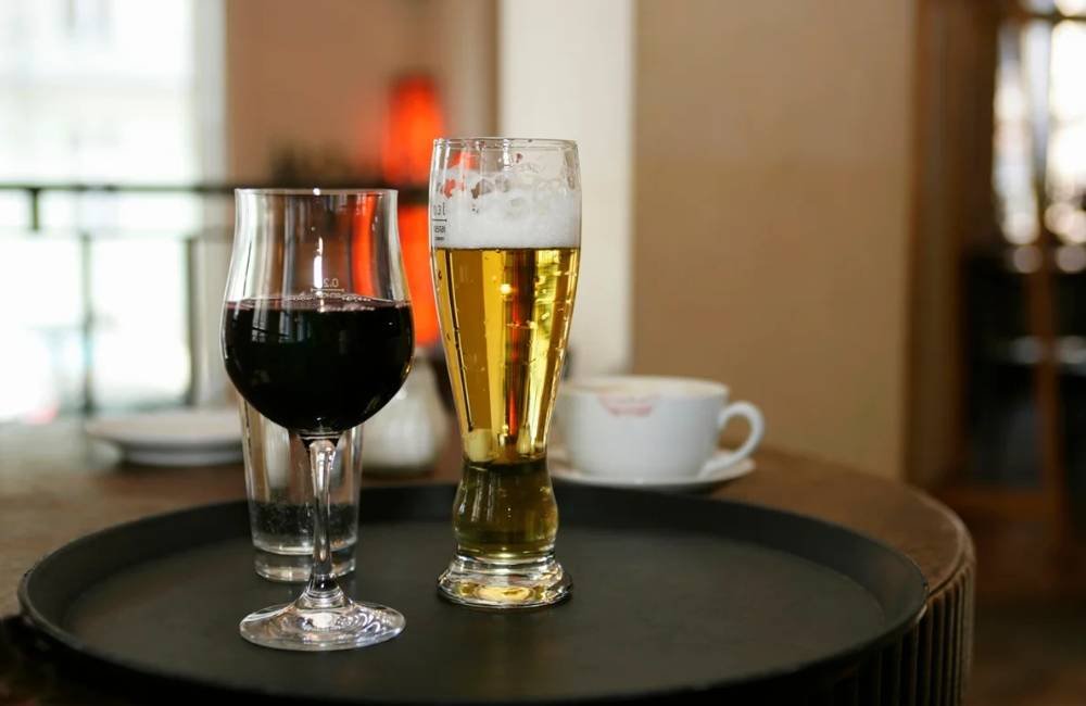 Metanol pode estar em vinhos e cervejas? Especialistas alertam sobre risco oculto em suas bebidas