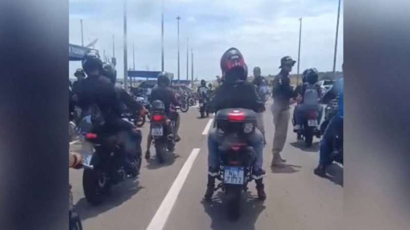 PRF aplica mais de R$ 1 milhão em multas a motociclistas por passeio sem autorização em Goiás